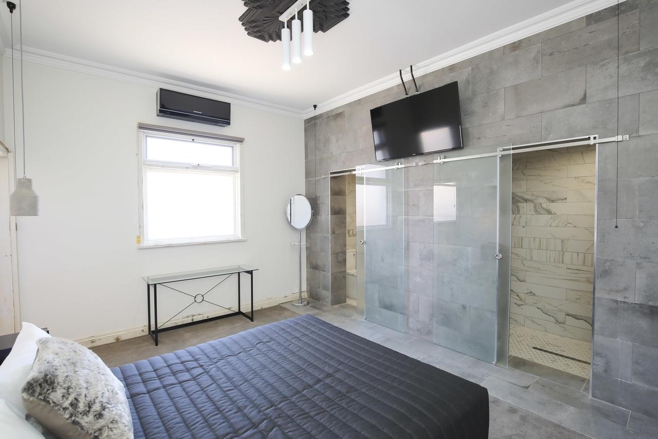 Indulge Apartments - The Urban Collection มิลดูรา ภายนอก รูปภาพ