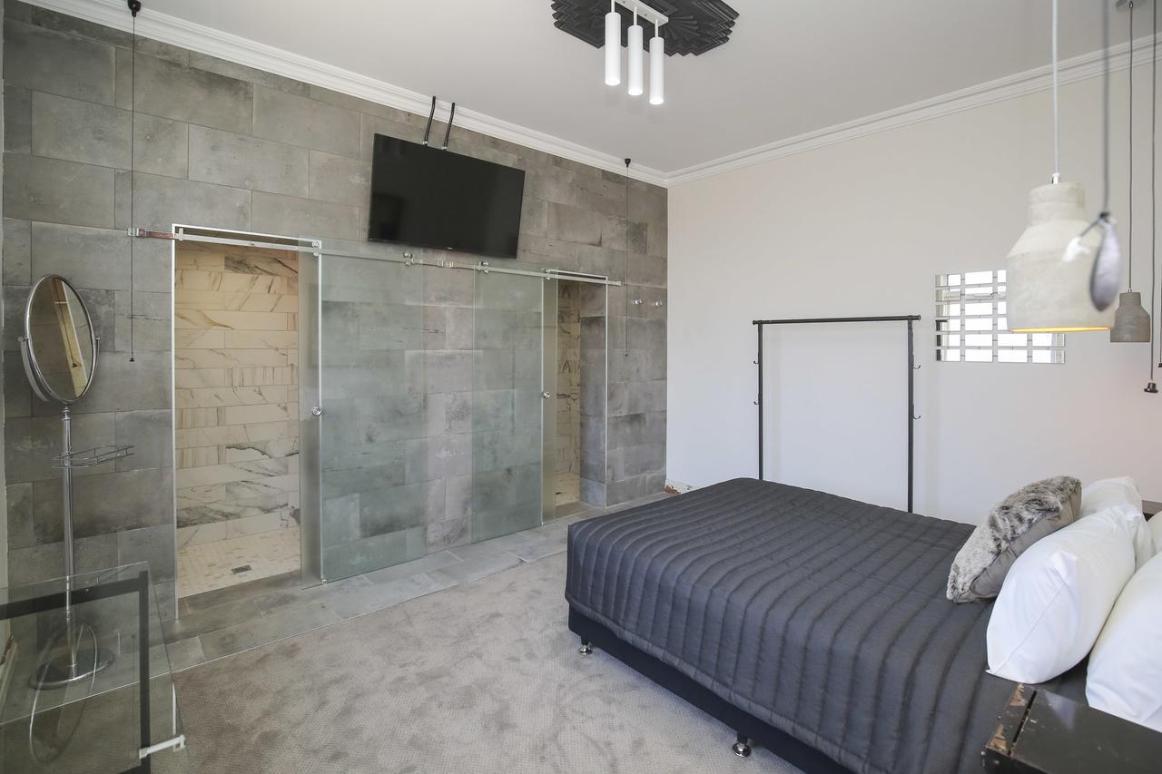Indulge Apartments - The Urban Collection มิลดูรา ภายนอก รูปภาพ
